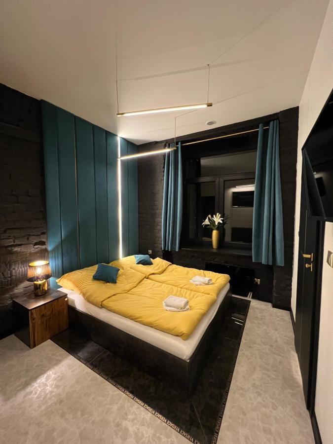 Darkhouse Versace Blue วูดช์ ภายนอก รูปภาพ